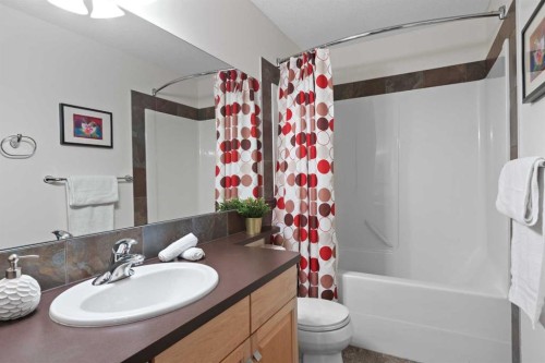 161 Prestwick Close Se, Calgary, AB 
