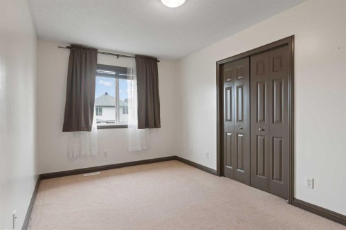 161 Prestwick Close Se, Calgary, AB 