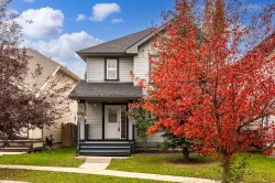161 Prestwick Close SE Calgary, AB T2Z 4Y3