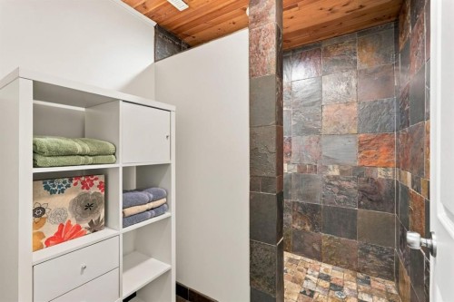 5432 Bannerman Drive Nw, Calgary, AB 