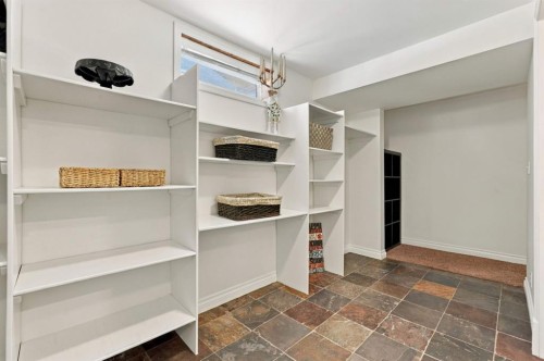 5432 Bannerman Drive Nw, Calgary, AB 