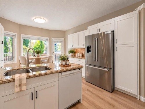 319 Cimarron Bay, Okotoks, AB 