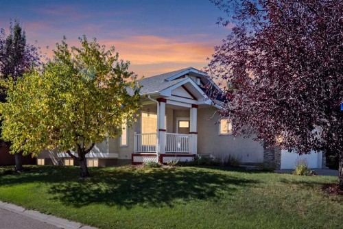 319 Cimarron Bay, Okotoks, AB 