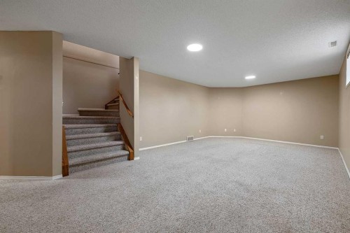 319 Cimarron Bay, Okotoks, AB 