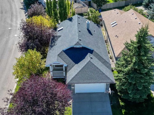 319 Cimarron Bay, Okotoks, AB 