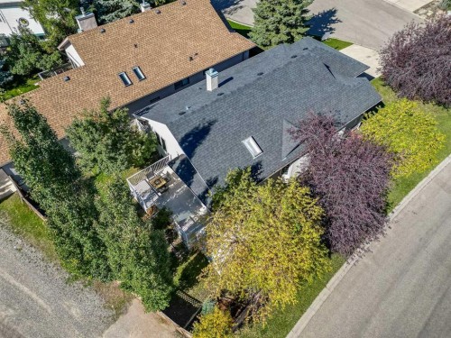 319 Cimarron Bay, Okotoks, AB 
