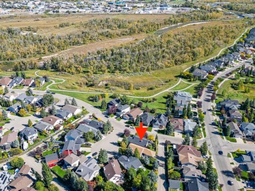 319 Cimarron Bay, Okotoks, AB 