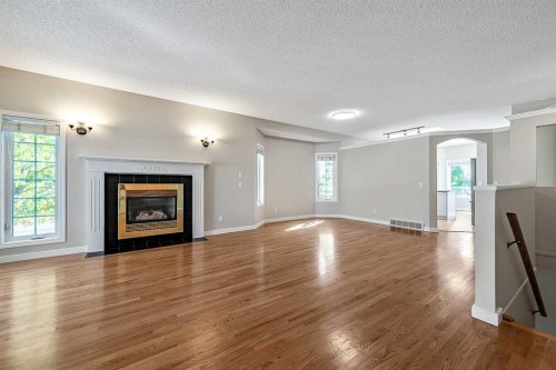 319 Cimarron Bay, Okotoks, AB 