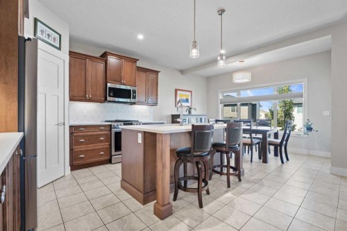 25 Cimarron Springs Court, Okotoks, AB 