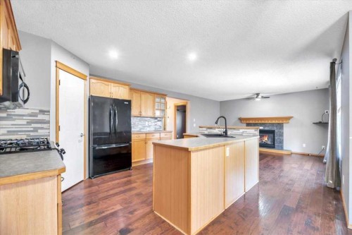 4 Aspen Landing, Strathmore, AB 