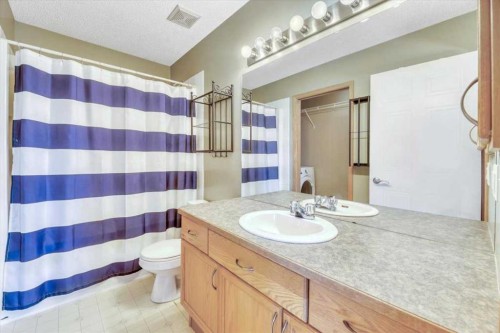 4 Aspen Landing, Strathmore, AB 