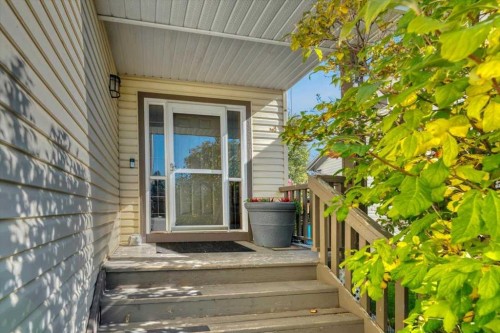 4 Aspen Landing, Strathmore, AB 
