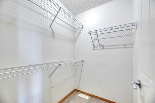4 Aspen Landing, Strathmore, AB 