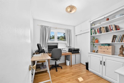 6003 Thornbank Drive Nw, Calgary, AB 