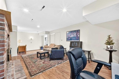 6003 Thornbank Drive Nw, Calgary, AB 