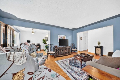 6003 Thornbank Drive Nw, Calgary, AB 