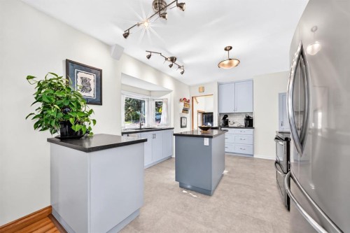 6003 Thornbank Drive Nw, Calgary, AB 