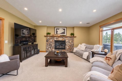 15 Gray Way, Rural Rocky View County, AB 