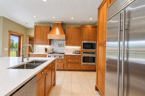 15 Gray Way, Rural Rocky View County, AB 