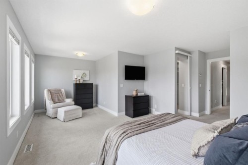 63 Masters Point Se, Calgary, AB 