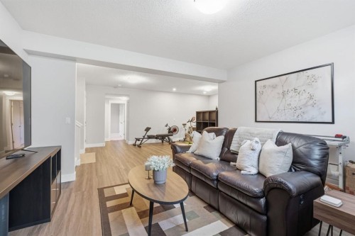 63 Masters Point Se, Calgary, AB 