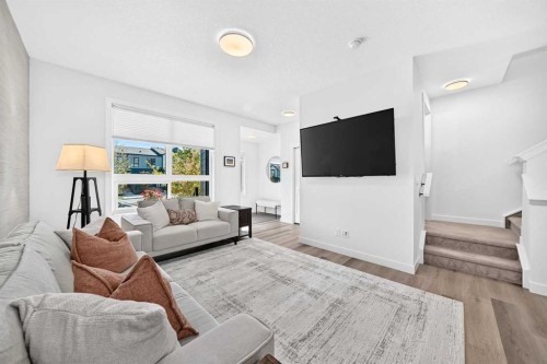 35 Silverton Glen Green Sw, Calgary, AB 