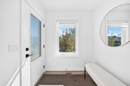 35 Silverton Glen Green Sw, Calgary, AB 