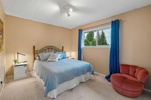 1403 104 Avenue Sw, Calgary, AB 
