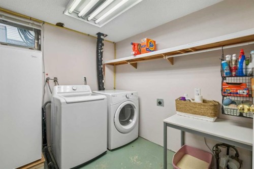 1403 104 Avenue Sw, Calgary, AB 