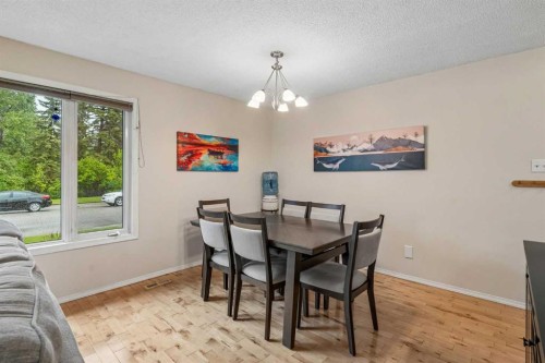 1403 104 Avenue Sw, Calgary, AB 