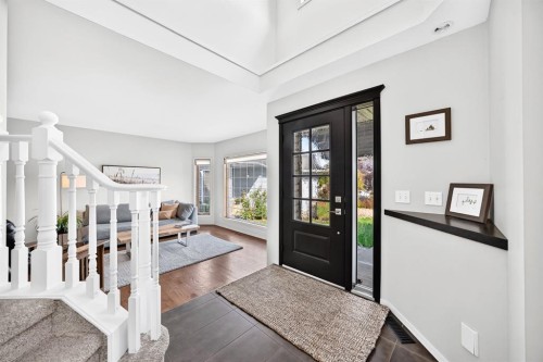 723 Diamond Court Se, Calgary, AB 