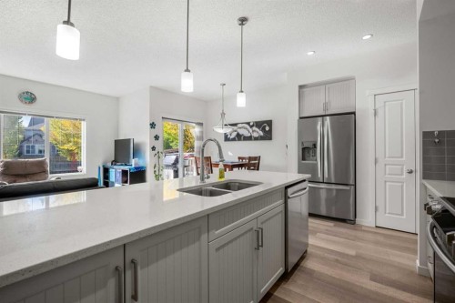 203 Mahogany Grove Se, Calgary, AB 