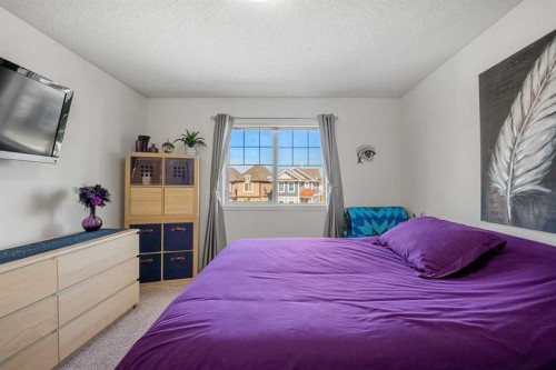 203 Mahogany Grove Se, Calgary, AB 