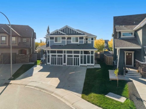 203 Mahogany Grove Se, Calgary, AB 