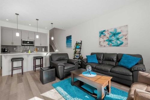 203 Mahogany Grove Se, Calgary, AB 