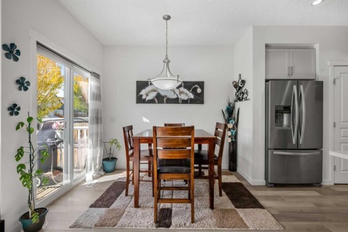 203 Mahogany Grove Se, Calgary, AB 