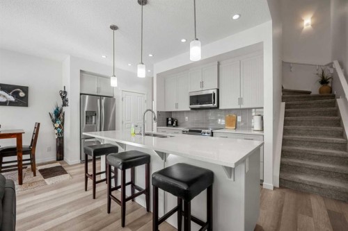 203 Mahogany Grove Se, Calgary, AB 