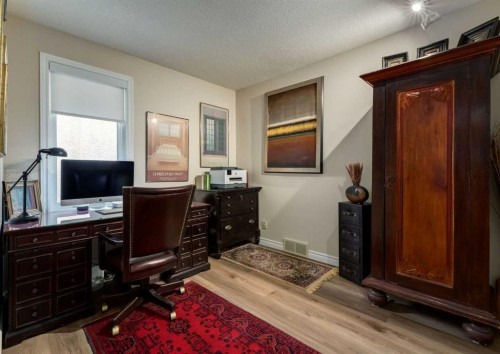 492 Silvergrove Gardens Nw, Calgary, AB 