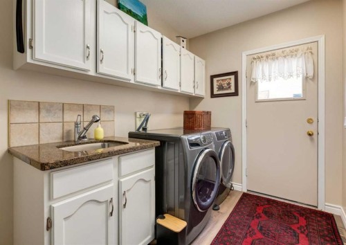 492 Silvergrove Gardens Nw, Calgary, AB 