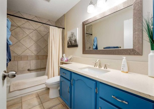 492 Silvergrove Gardens Nw, Calgary, AB 