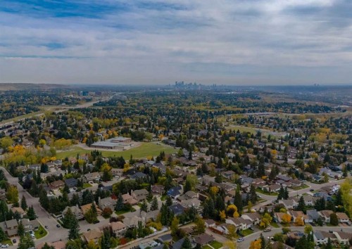 492 Silvergrove Gardens Nw, Calgary, AB 