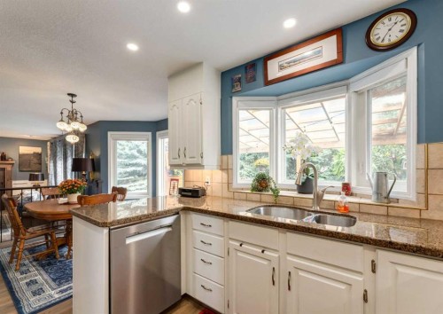 492 Silvergrove Gardens Nw, Calgary, AB 