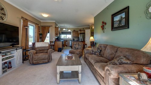 405 46 Avenue West, Claresholm, AB 