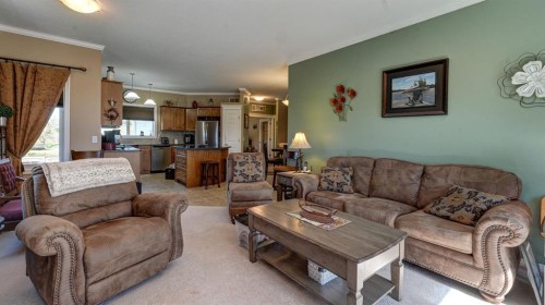 405 46 Avenue West, Claresholm, AB 