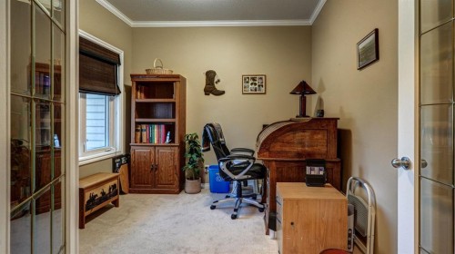 405 46 Avenue West, Claresholm, AB 