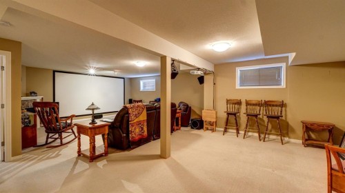 405 46 Avenue West, Claresholm, AB 