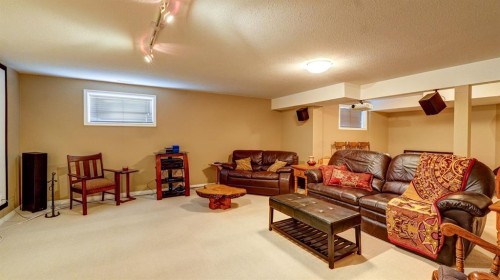 405 46 Avenue West, Claresholm, AB 