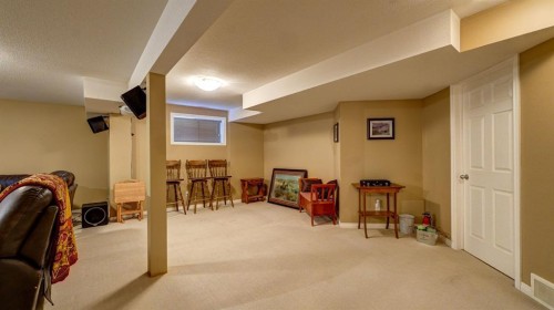 405 46 Avenue West, Claresholm, AB 