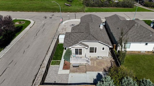 405 46 Avenue West, Claresholm, AB 