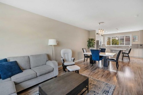 147 Copperstone Park Se, Calgary, AB 